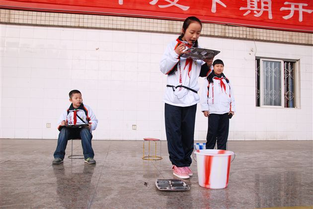 棠外附小隆重举行2012—2013学年度下期开学典礼