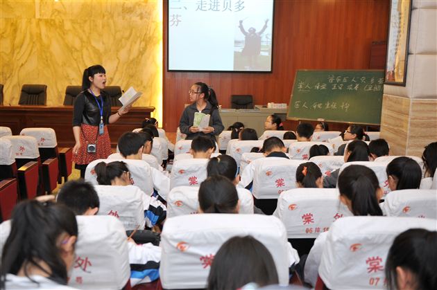 同堂异构，各放光彩——记棠中外语学校初2012级语文“教坛新秀”初赛