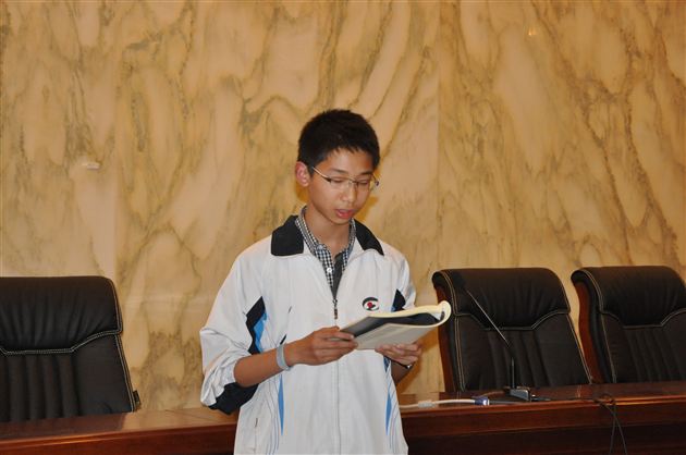 活动增才干，培训添信心——记棠中外语学校初2012级学生会干部培训会