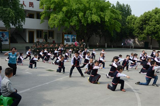 校园军营手拉手，关爱幼苗心连心——记棠外实验幼稚园走进武警四川省总队第一支队第四大队十三中队