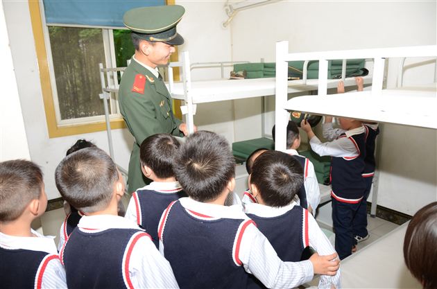 校园军营手拉手，关爱幼苗心连心——记棠外实验幼稚园走进武警四川省总队第一支队第四大队十三中队