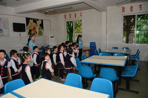 校园军营手拉手，关爱幼苗心连心——记棠外实验幼稚园走进武警四川省总队第一支队第四大队十三中队