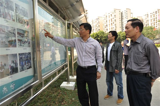 广东寸金教育集团赴棠中外语学校考察学习