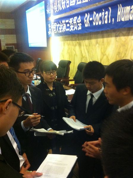 棠中外语学校模联社团第三届校内会成功举行