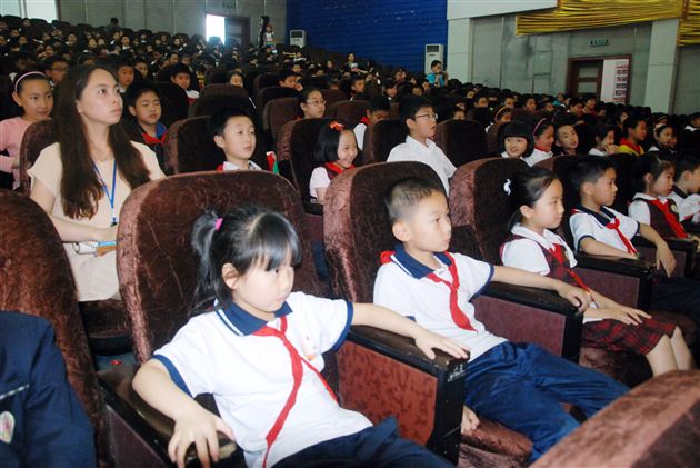 故事演讲显风采  明礼行孝记心海