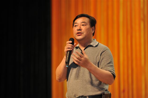 棠中外语学校仁譞文学社“话剧小舞台，人生大世界”话剧精彩上演