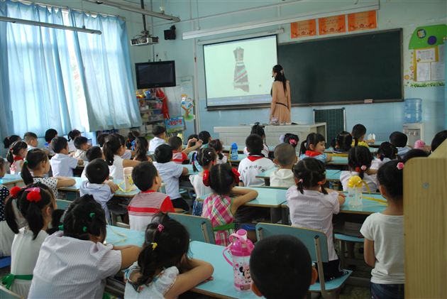 整合优势资源 深化幼小衔接——记棠外实验幼稚园大班“留学”棠外附小半日活动