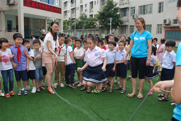 整合优势资源 深化幼小衔接——记棠外实验幼稚园大班“留学”棠外附小半日活动