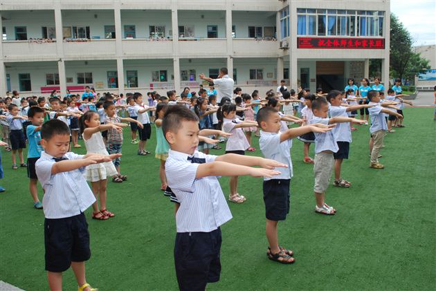整合优势资源 深化幼小衔接——记棠外实验幼稚园大班“留学”棠外附小半日活动
