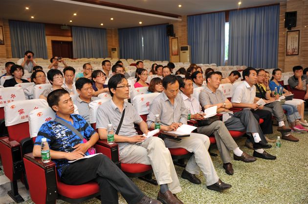 传播棠外文化，展示棠外风采