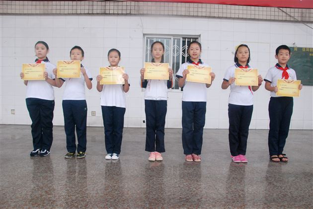 乘着梦想的翅膀 我与母校共成长——棠外附小隆重举行2013—2014学年度上期开学典礼