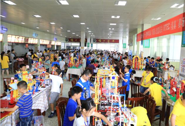 棠外附小参加第十一届NOC决赛机器人项目斩获全国一等奖