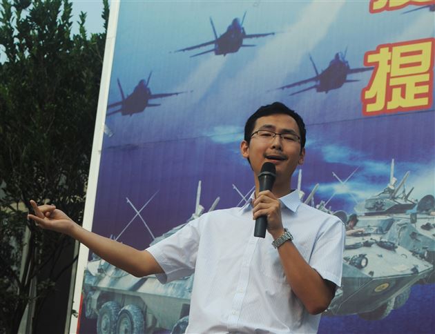 新环境 新方法 决胜新起点 ——记“文化成都 幸福蓉城 科学家教进万家”棠外专题讲座