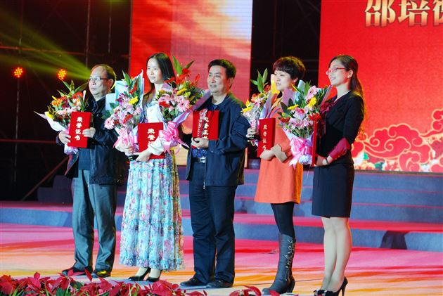 十载峥嵘 翘楚西南——热烈庆祝棠中外语学校十周年华诞