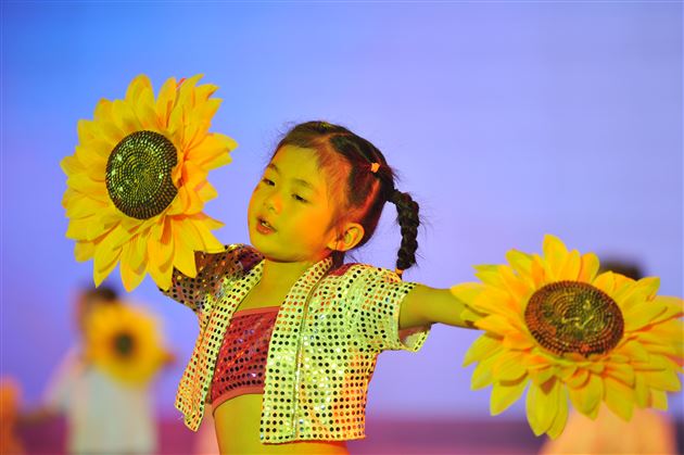 十载峥嵘 翘楚西南——热烈庆祝棠中外语学校十周年华诞