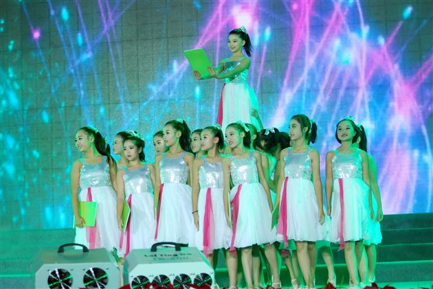 十载峥嵘 翘楚西南——热烈庆祝棠中外语学校十周年华诞