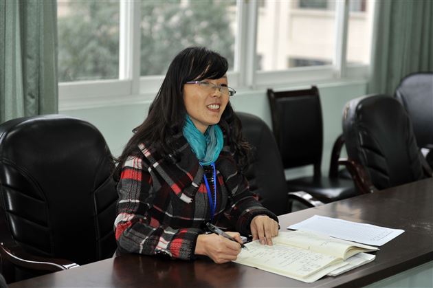 “静”的魅力——记棠外高2012级修身班会课研讨活动