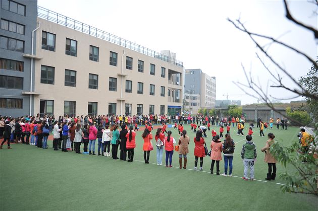 棠外实验幼稚园圆满承办“双流县幼儿园户外球类活动研培现场”