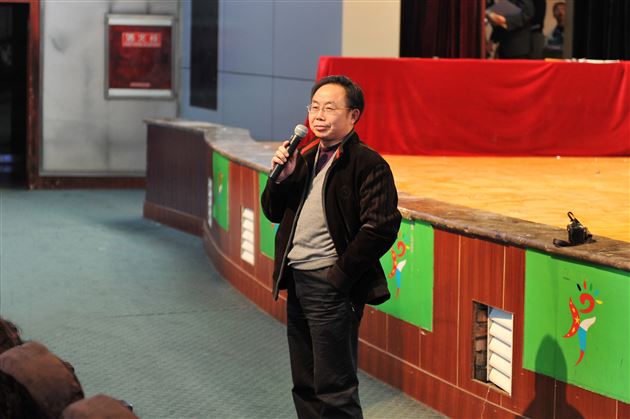 一笔一天地  一点一乾坤——记棠外高2012级学生读书系列活动之“汉字英雄”大赛