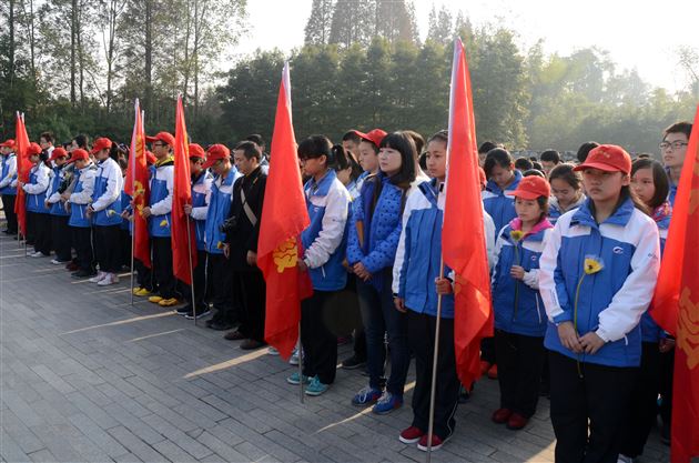 感受红色文化，弘扬民族精神——棠外初2013级参观建川博物馆