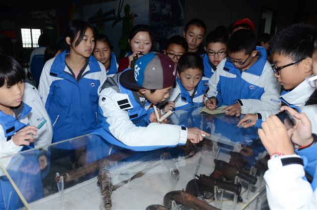 感受红色文化，弘扬民族精神——棠外初2013级参观建川博物馆