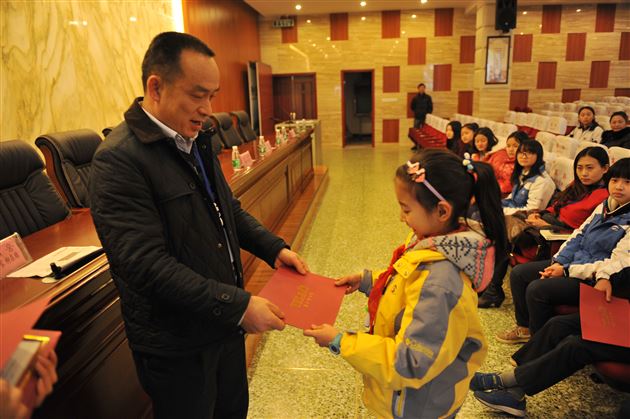 “2014年中韩青少年冬令营”活动圆满结束