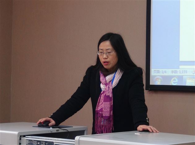 棠外召开初中部修身班会课研究室专题研讨会