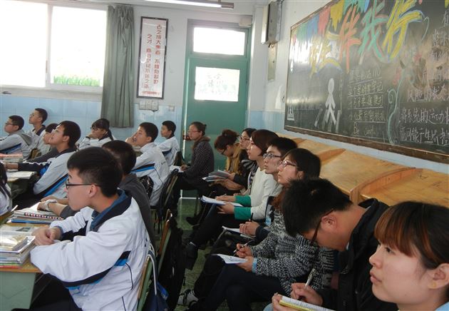 百花锦簇，精彩纷呈——记棠外第八届初中政治学科大比武活动