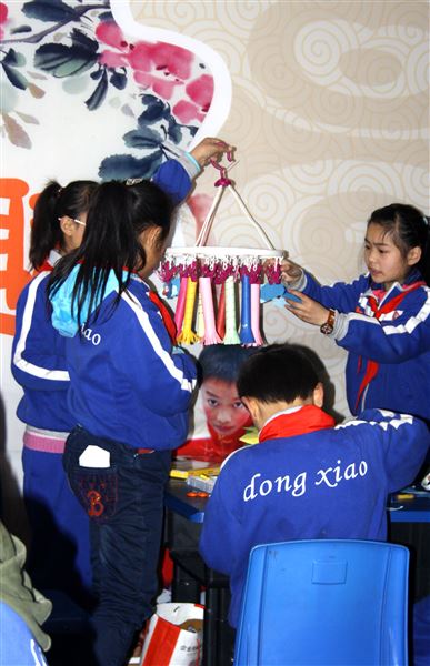 同课异构，创意联想——记双流县小学美术教学研讨活动