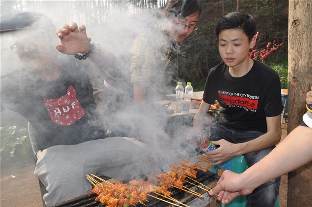 棠外国际班学生到龙泉百工堰开展社会实践活动