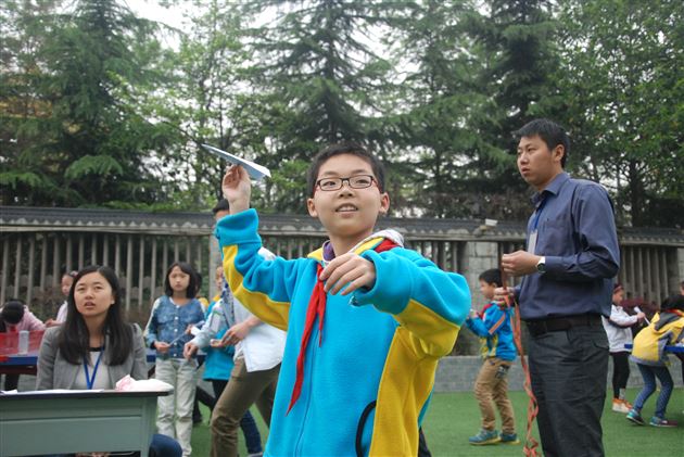 棠外附小第二届纸飞机大赛落下帷幕