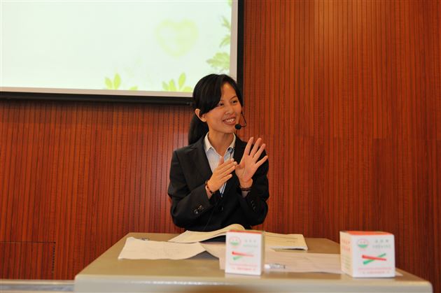 立三尺讲台 展教师风采——双流县第八届高中政治学科大比武决赛在棠外举行 