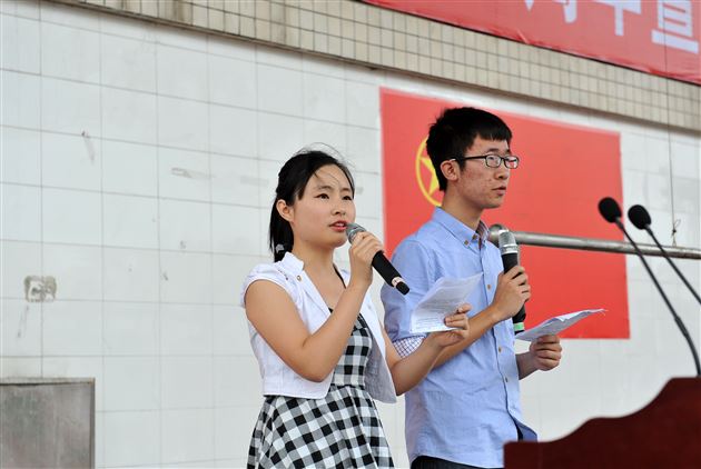 棠外纪念“五四”运动95周年暨《国学经典读本》赠书仪式隆重举行