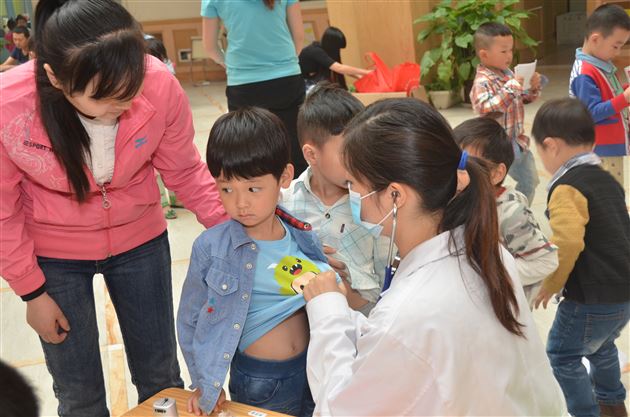 关注幼儿健康——棠外实验幼稚园开展幼儿健康体检