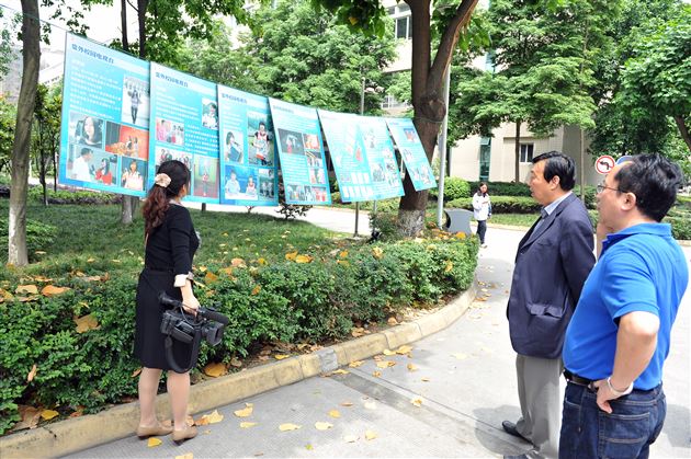 教育部基础教育司原副司长郑增仪来访棠外