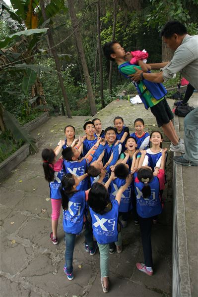 积蓄力量，绽放美丽——记棠外初2014级直升班户外拓展活动