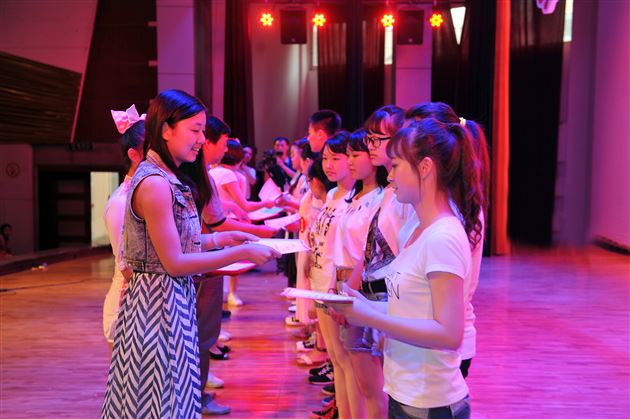 棠外“我是主播”主持人大赛决赛暨颁奖盛典隆重举行