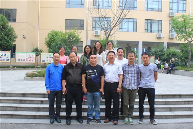 棠外左晓华、袁成老师受聘为成都师范学院“送教下乡”学科指导专家