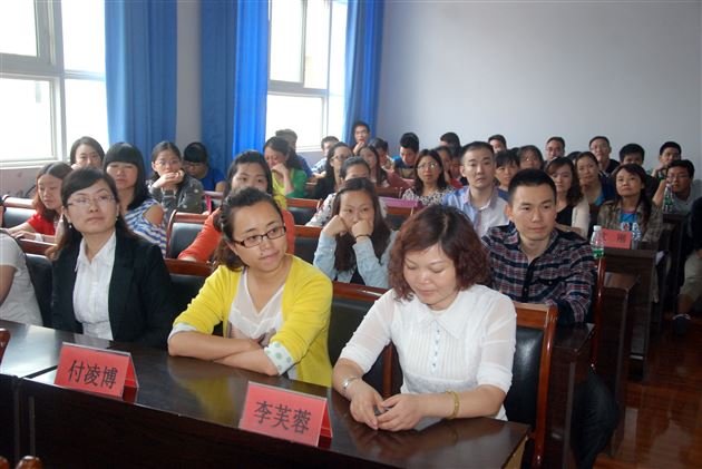 走出校门，博采众家之长——棠外附小教师洪雅实小之行