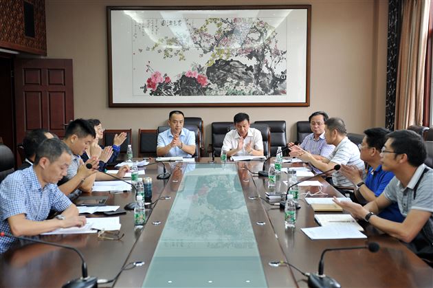 抓契机去斑驳 勤反思育白玉——棠外党总支召开党的群众路线教育实践活动领导班子专题组织生活会