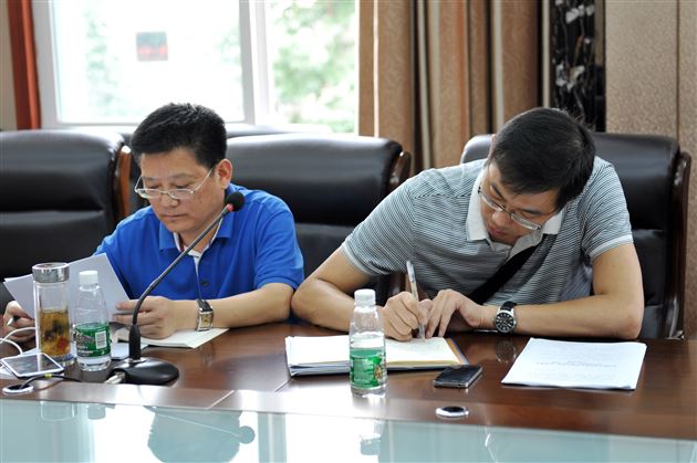 抓契机去斑驳 勤反思育白玉——棠外党总支召开党的群众路线教育实践活动领导班子专题组织生活会