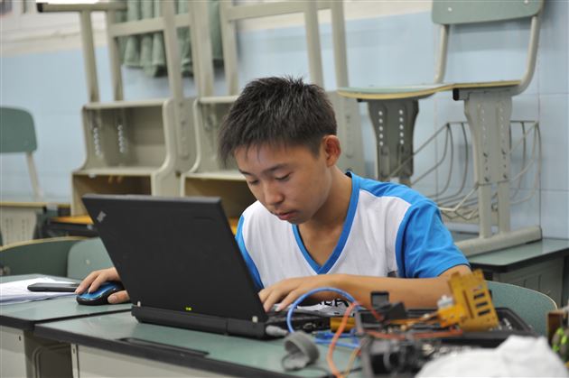 棠外成功承办全国第十四届青少年机器人竞赛四川省代表队集训活动