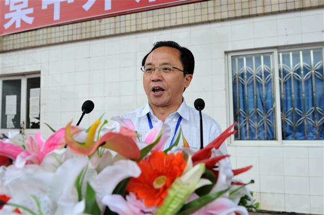 棠外高中部2014—2015学年度秋季开学典礼隆重举行