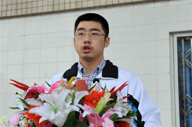 棠外高中部2014—2015学年度秋季开学典礼隆重举行