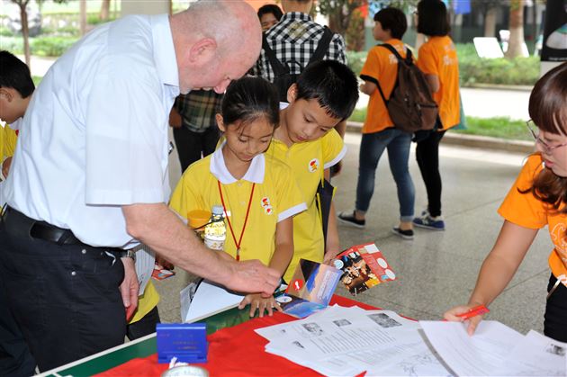 Sichuan-Christchurch Education Festival棠外附小学生参加“四川－基督城教育节”教育交流活动
