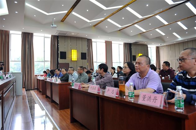 喜报：棠外成为四川省首批“科研兴校”实验基地