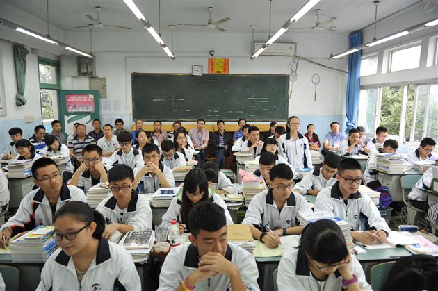 喜报：棠外成为四川省首批“科研兴校”实验基地