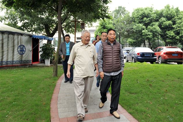 岁岁重阳，温暖夕阳——记棠外“九九重阳节”敬老活动