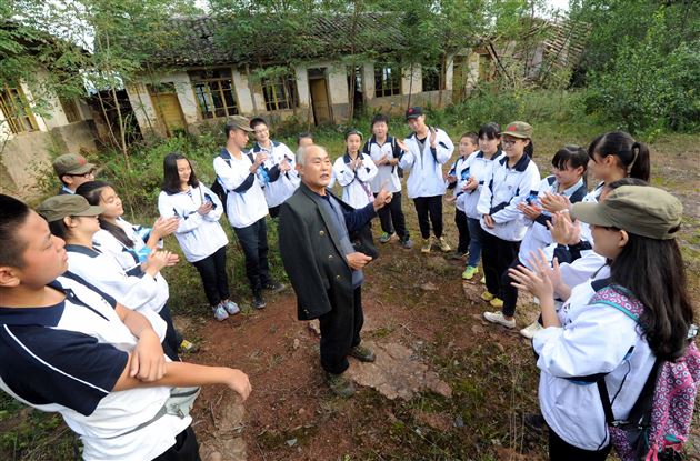 重走红军路 磨练意志力——棠外学生国庆前夕走进川陕革命老区