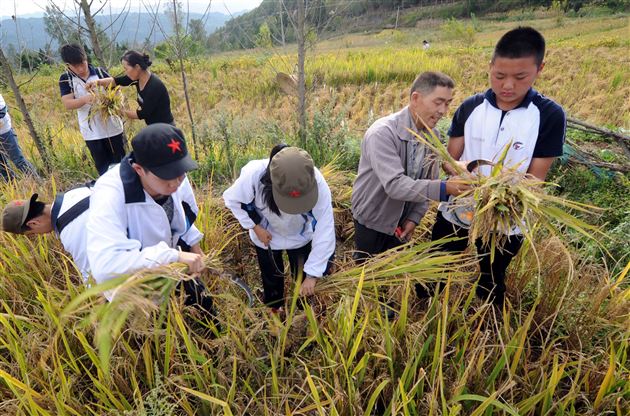 重走红军路 磨练意志力——棠外学生国庆前夕走进川陕革命老区
